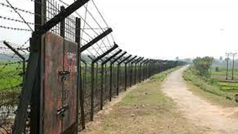 গুলি করে বৃদ্ধের মৃতদেহ নিয়ে গেল বিএসএফ